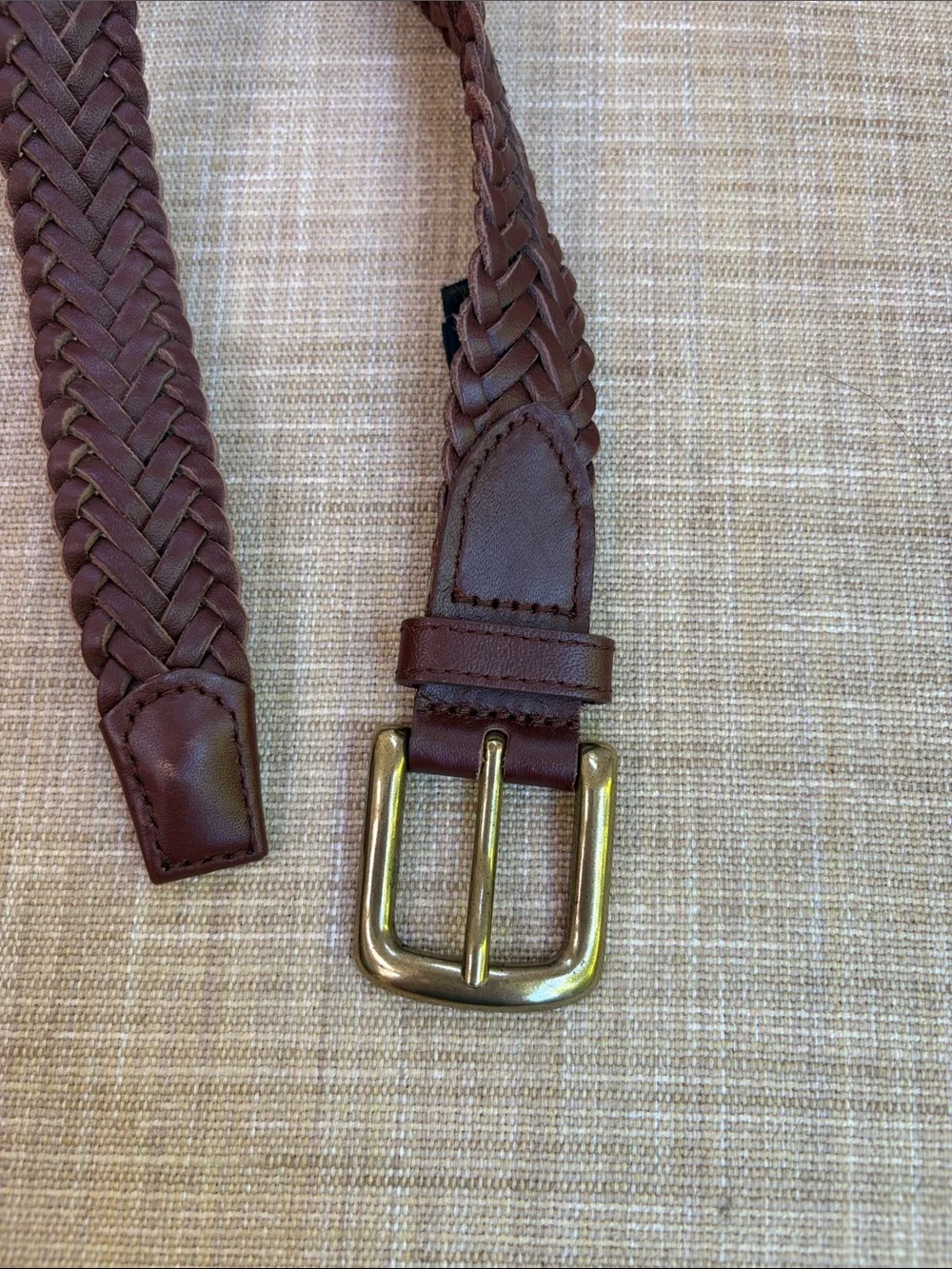 BOYS BROOKS BROTHERS WOVEN LEATHER BELT.